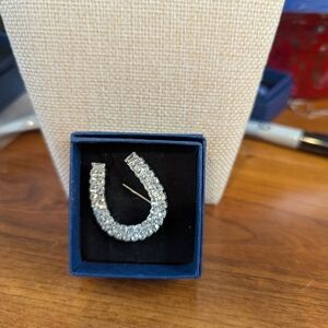 Elegant Silver Horseshoe Earrings